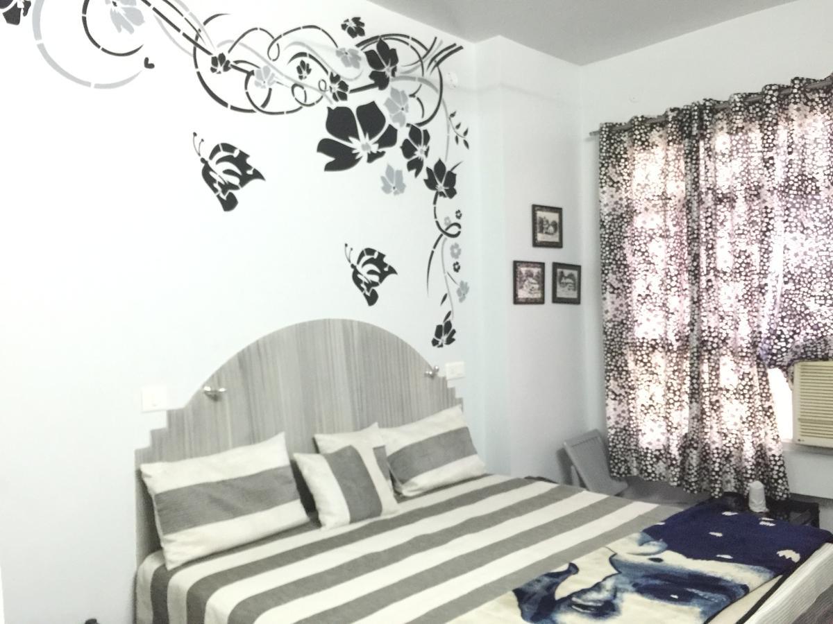 Harsh Hotel Suratgarh Bagian luar foto